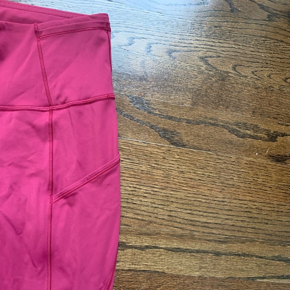 Lululemon - Fast and Frees 31” Reflective - Picture 3 of 4